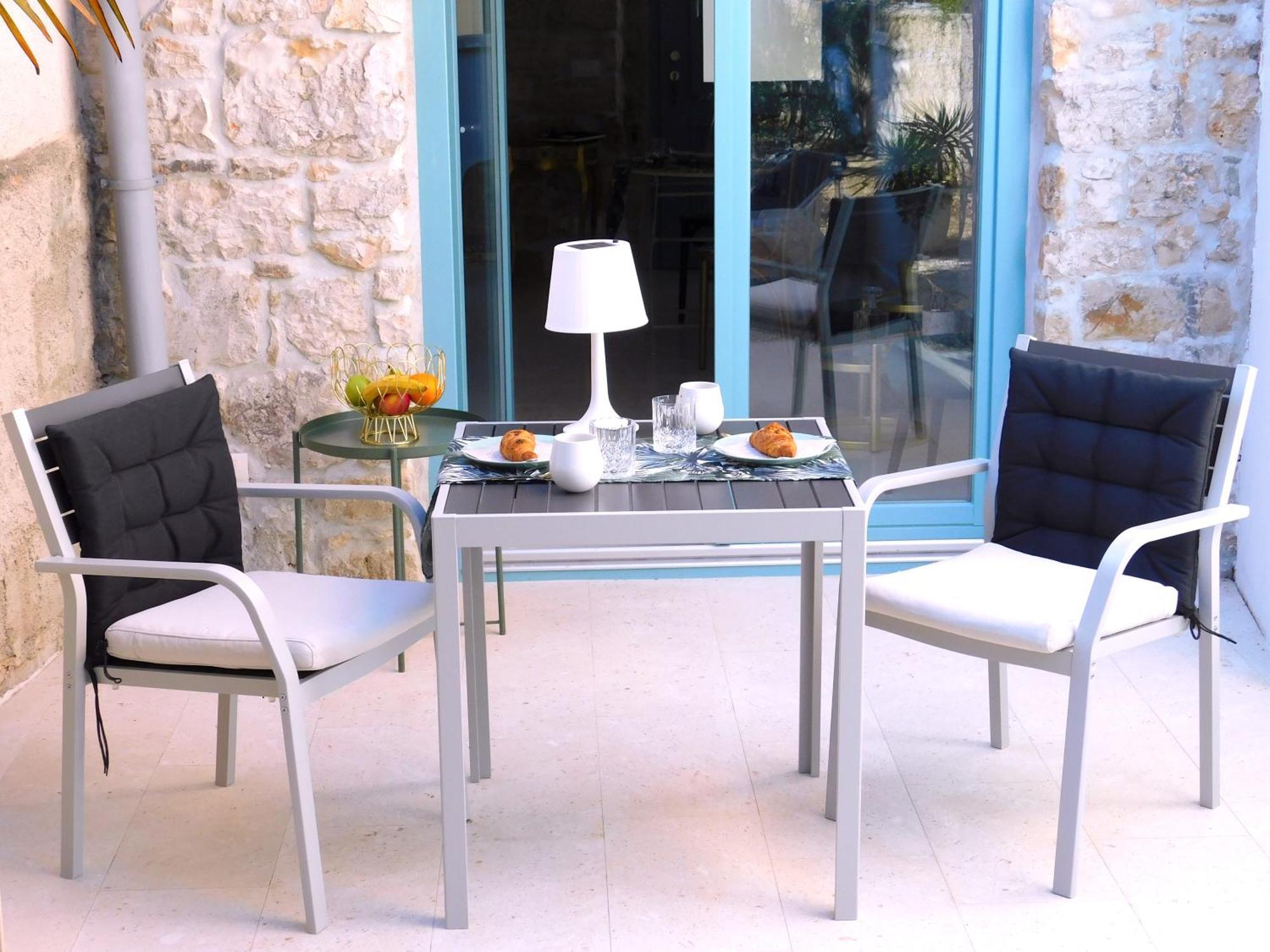 Bezauberndes Steinhaus Mit Garten In Der Altstadt Von Rovinj Exterior foto